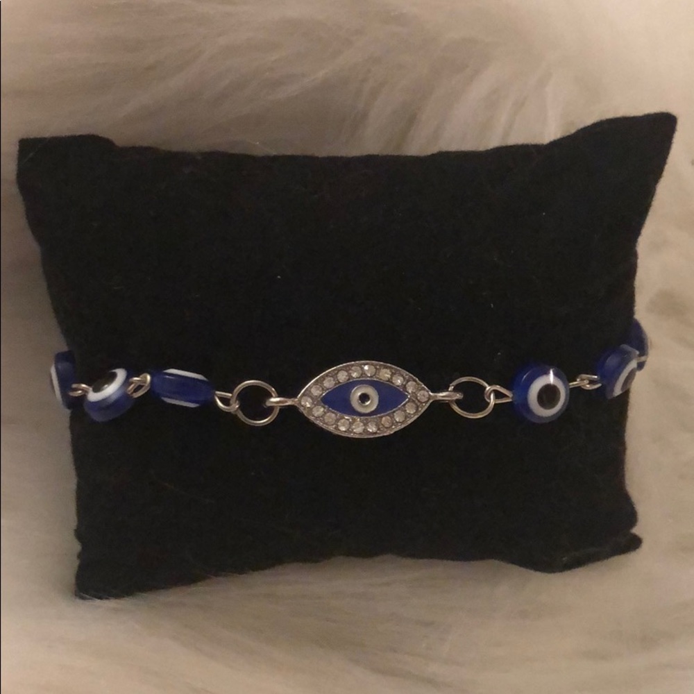 Blue Evil Eye Bead Bracelet